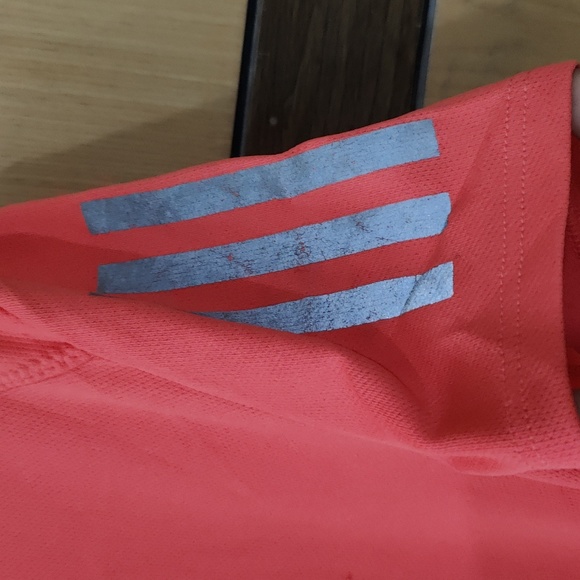 Adidas tshirt - Picture 3 of 5